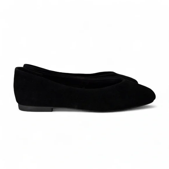 Classic Black Women's Flats. - Picture 3 of 6
